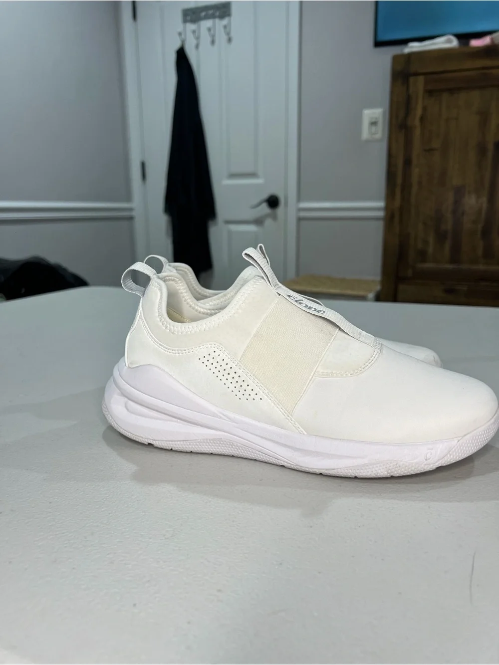 Clove White Elastic Slip-On Sneakers